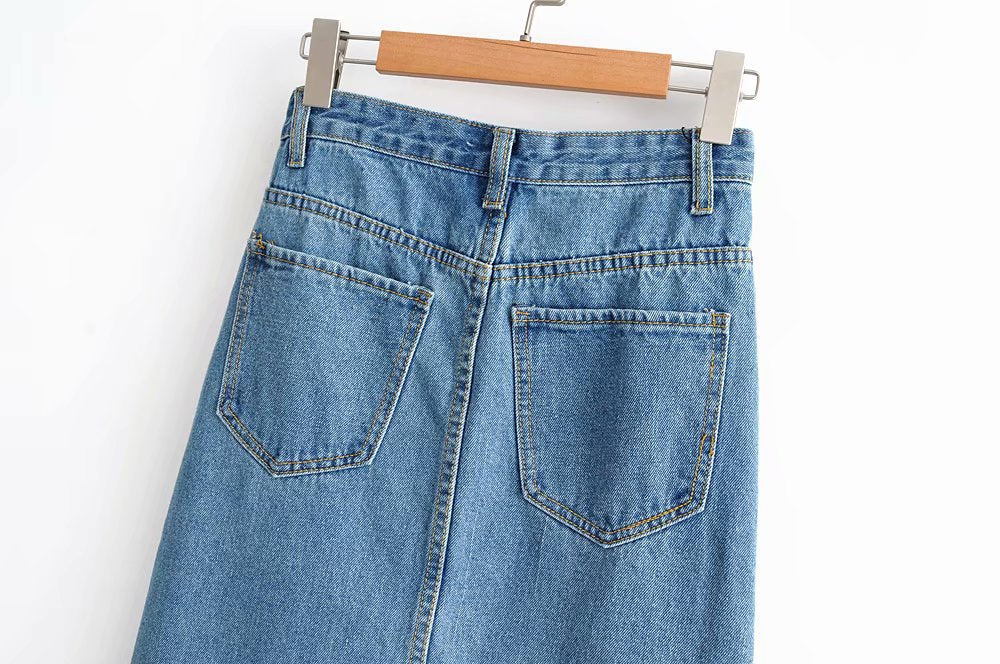 Hip-length denim skirt